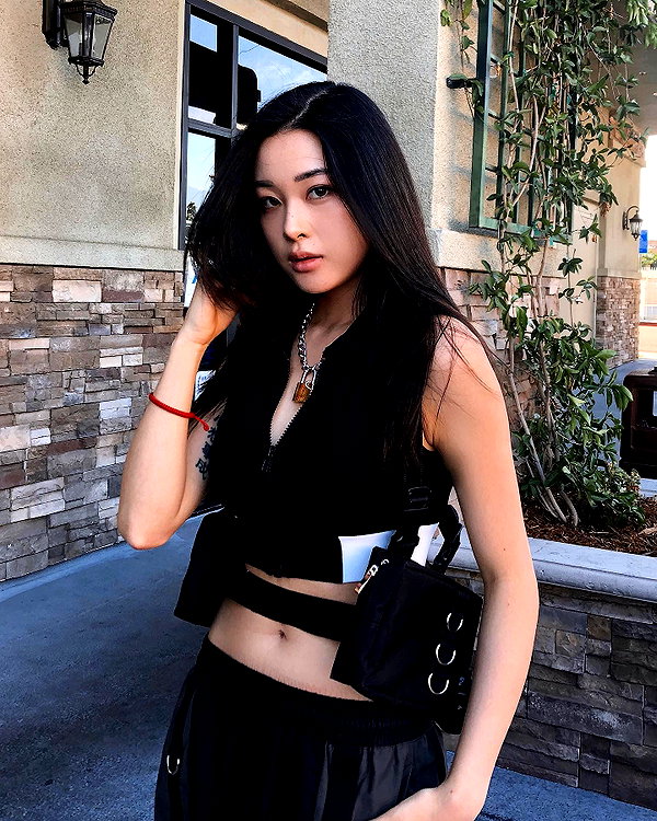 emily.ghoul instagram image archive image