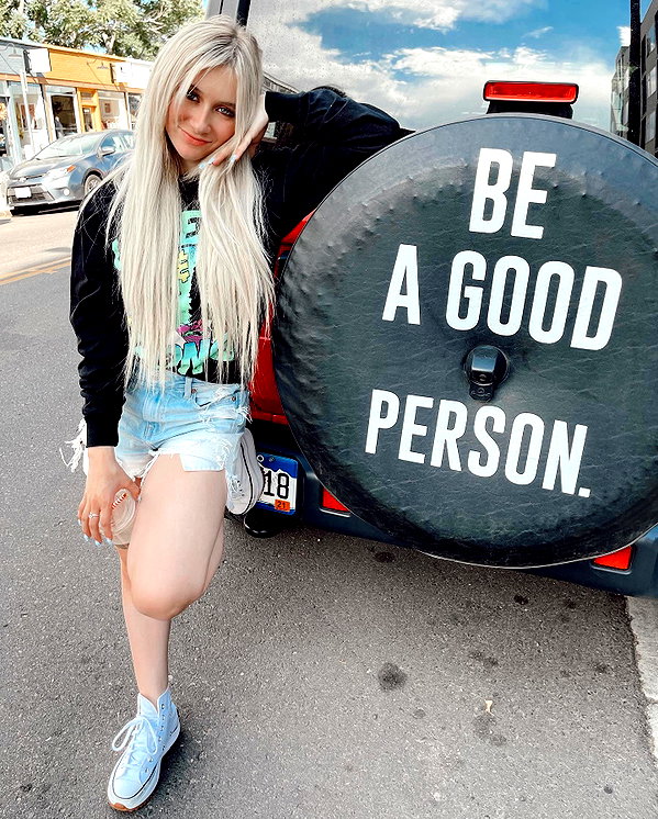 ellianawalmsley instagram image archive image