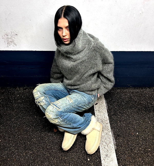 karolinaawasik instagram image archive image
