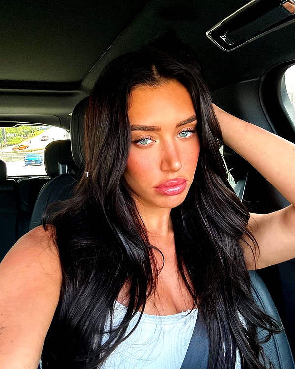 staskaranikolaou instagram image archive image