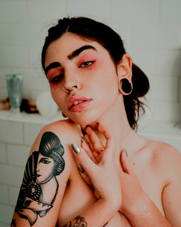 Archived image from @noyrll on Instagram