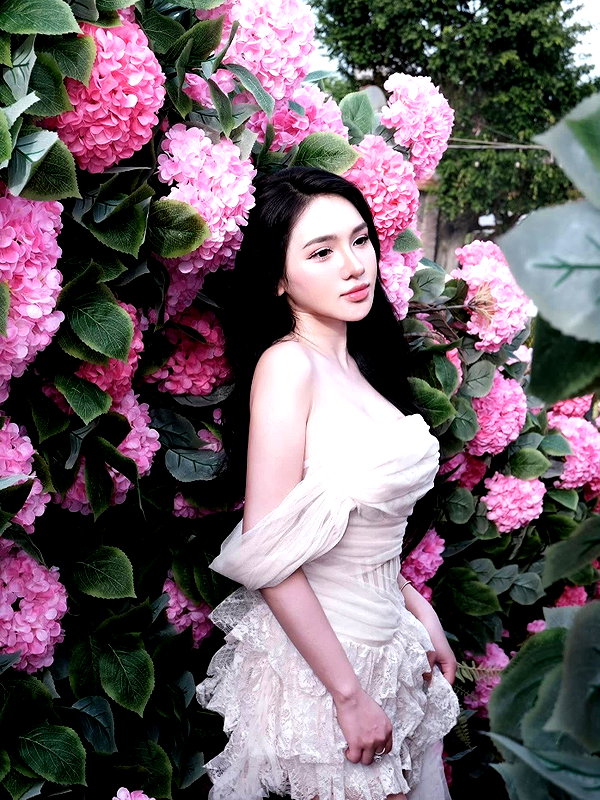 lyhythuedoxinh instagram image archive image