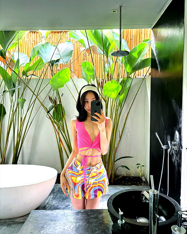indra0102_ instagram image archive image