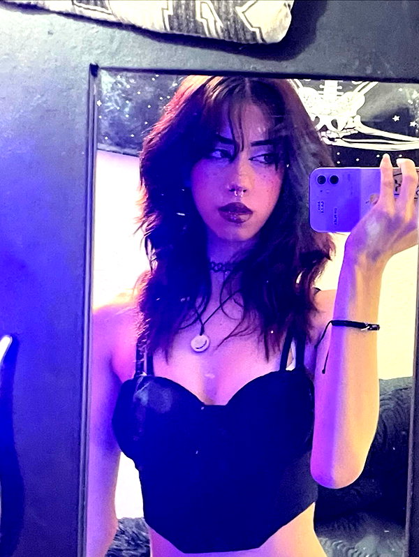 shevaal_x instagram image archive image