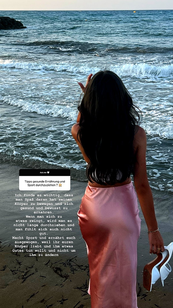 zoeliss instagram image archive image