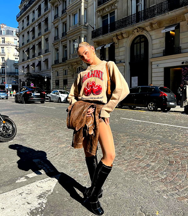 maya.keyy instagram image archive image