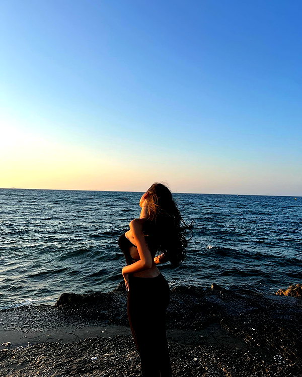 zoeliss instagram image archive image