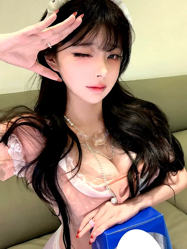 yingyinng_ instagram image archive image