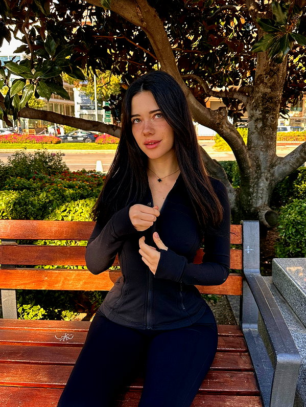 vanessa.rhd instagram image archive image