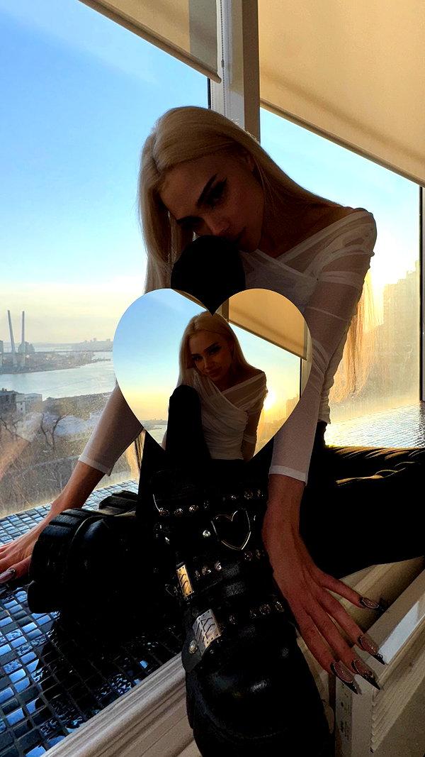 vik4au instagram image archive image