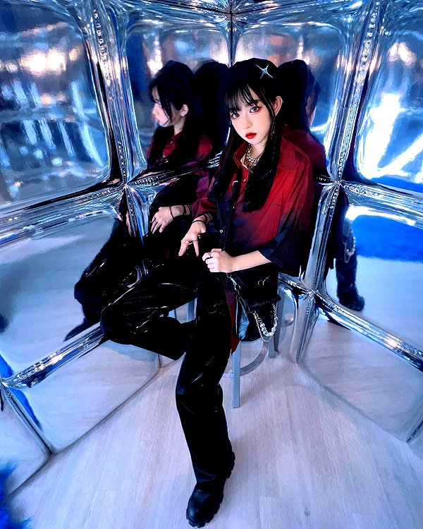 nixqq.425_ instagram image archive image