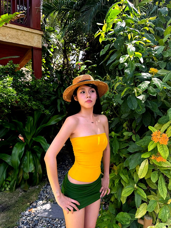 lyhythuedoxinh instagram image archive image