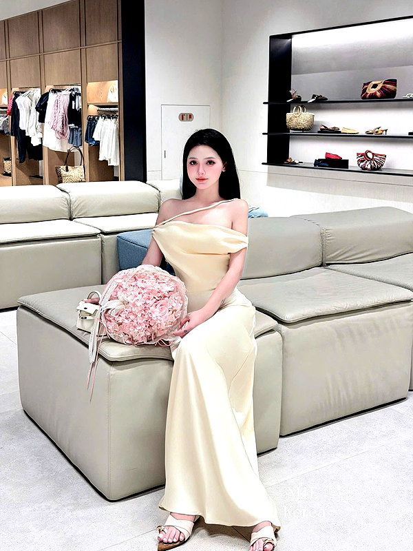 lyhythuedoxinh instagram image archive image