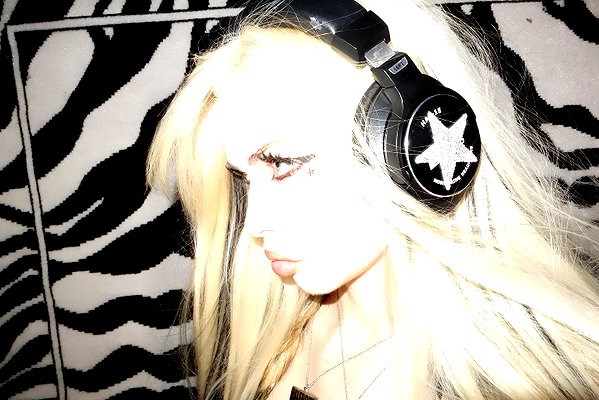 amellliiaa instagram image archive image