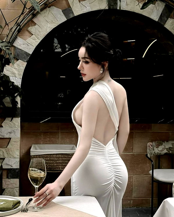lyhythuedoxinh instagram image archive image