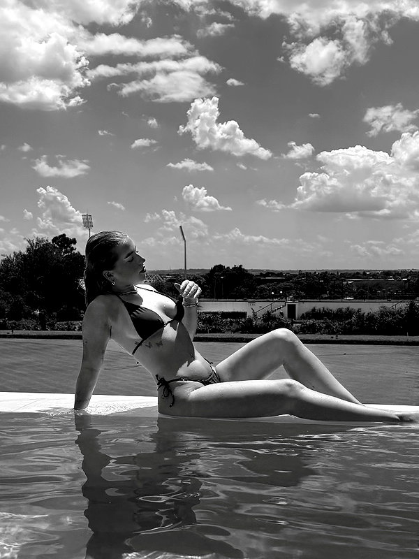 nina.kxs instagram image archive image