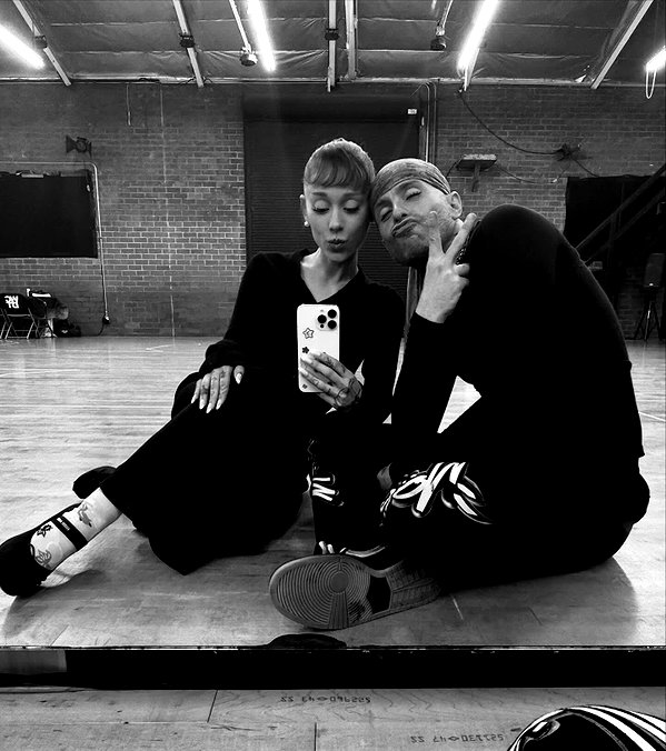 arianagrande instagram image archive image