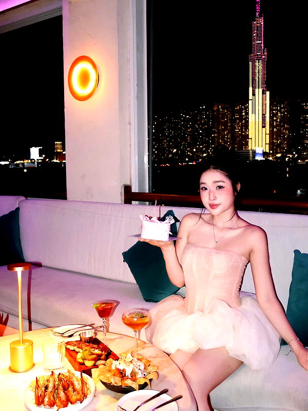 lyhythuedoxinh instagram image archive image