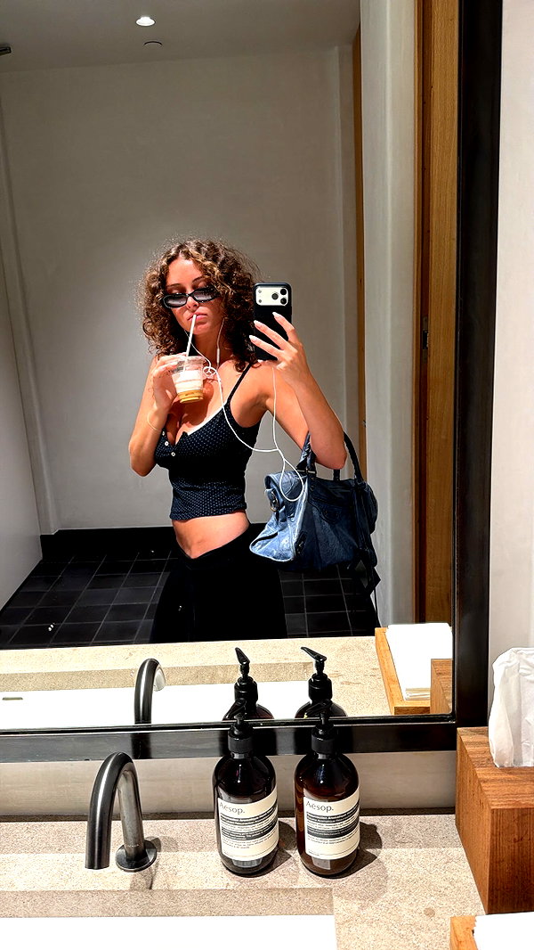 sydney_melman instagram image archive image