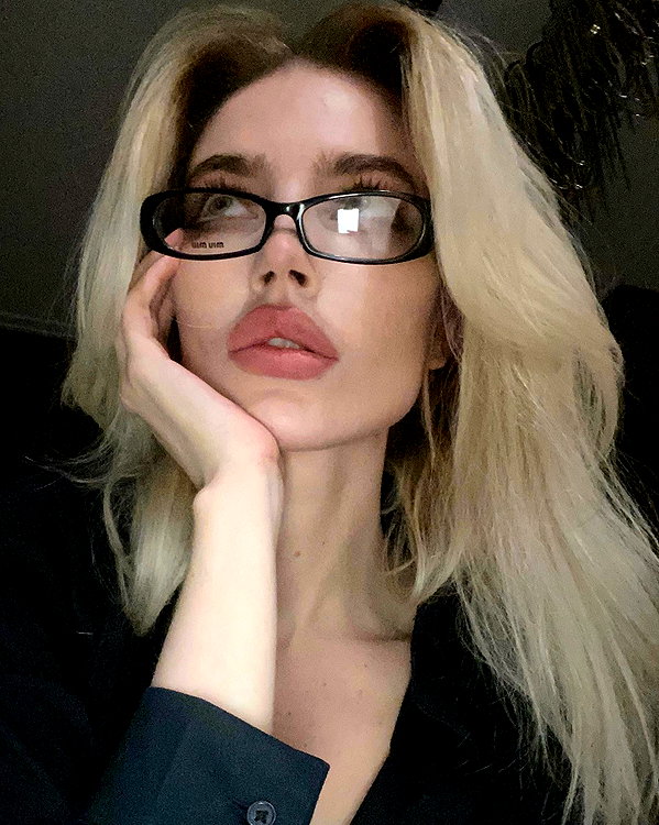 anya4everr instagram image archive image