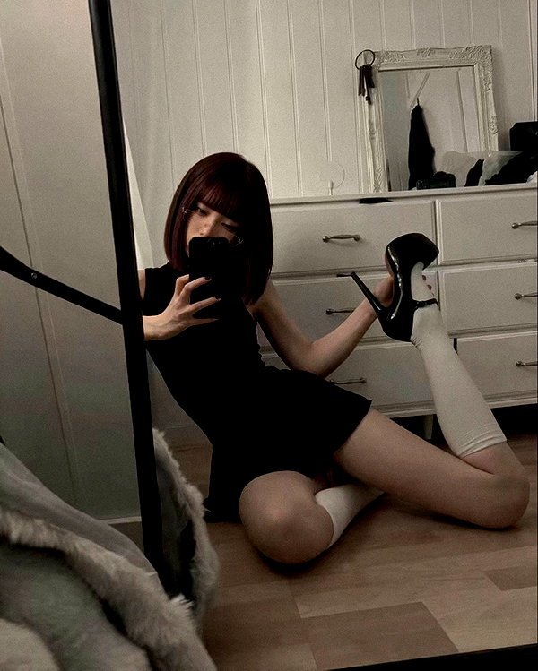 iiren_z instagram image archive image