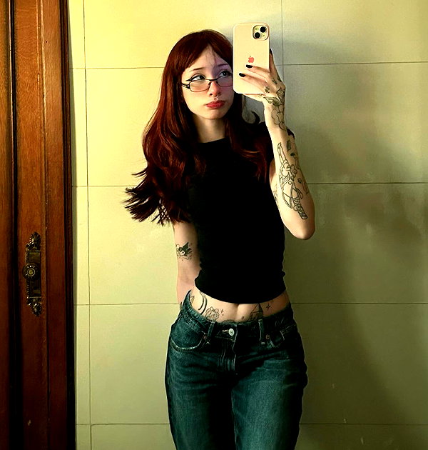ambrzinha666 instagram image archive image