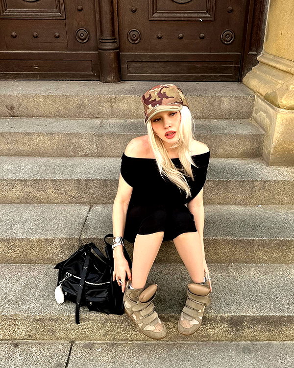 girlcalledluca instagram image archive image