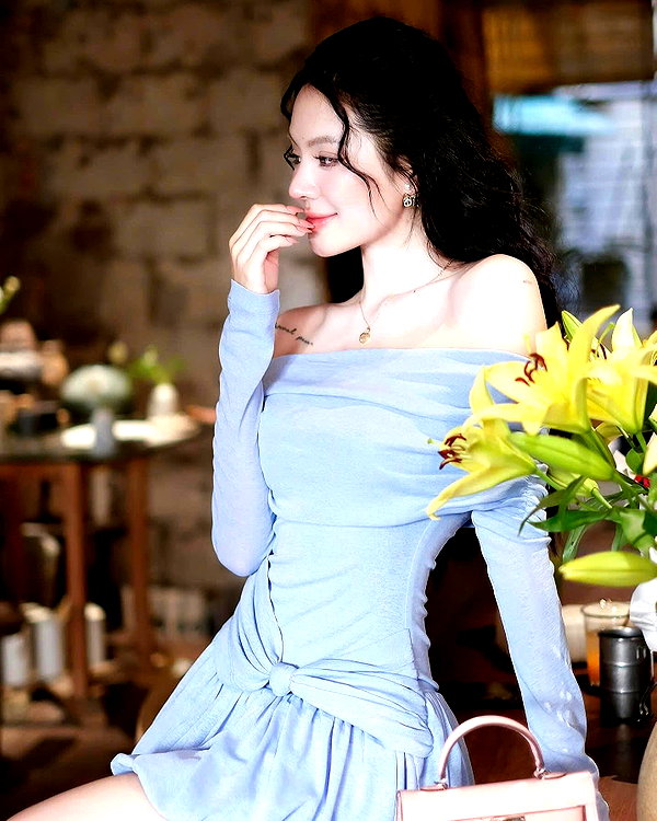 lyhythuedoxinh instagram image archive image