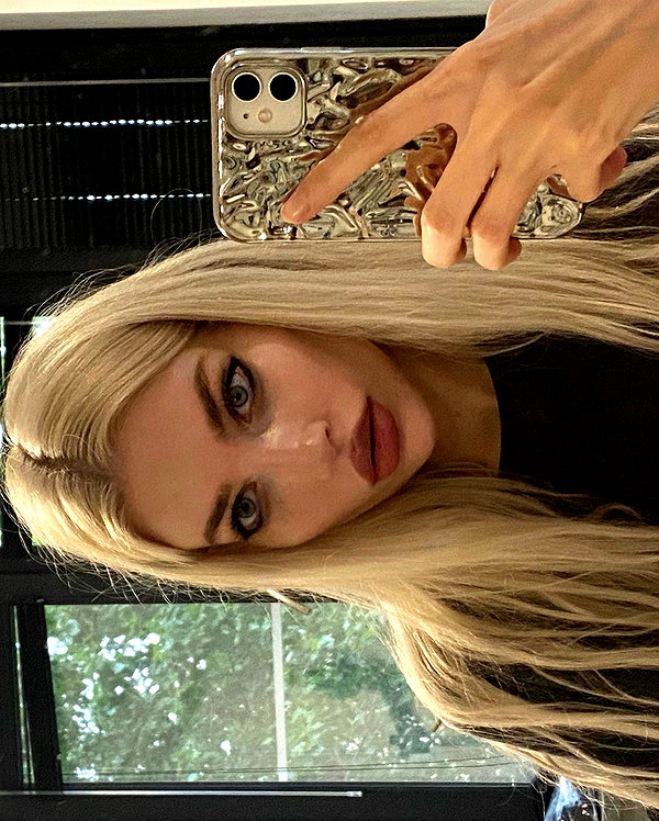 anya4everr instagram image archive image