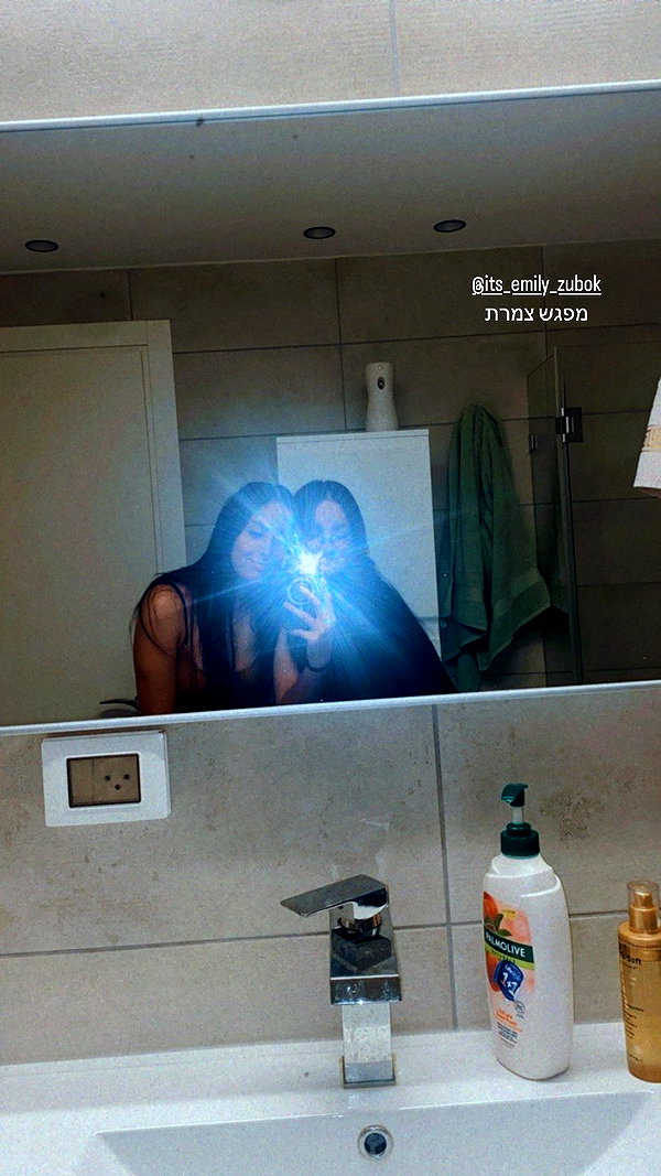 elika_shev instagram image archive image