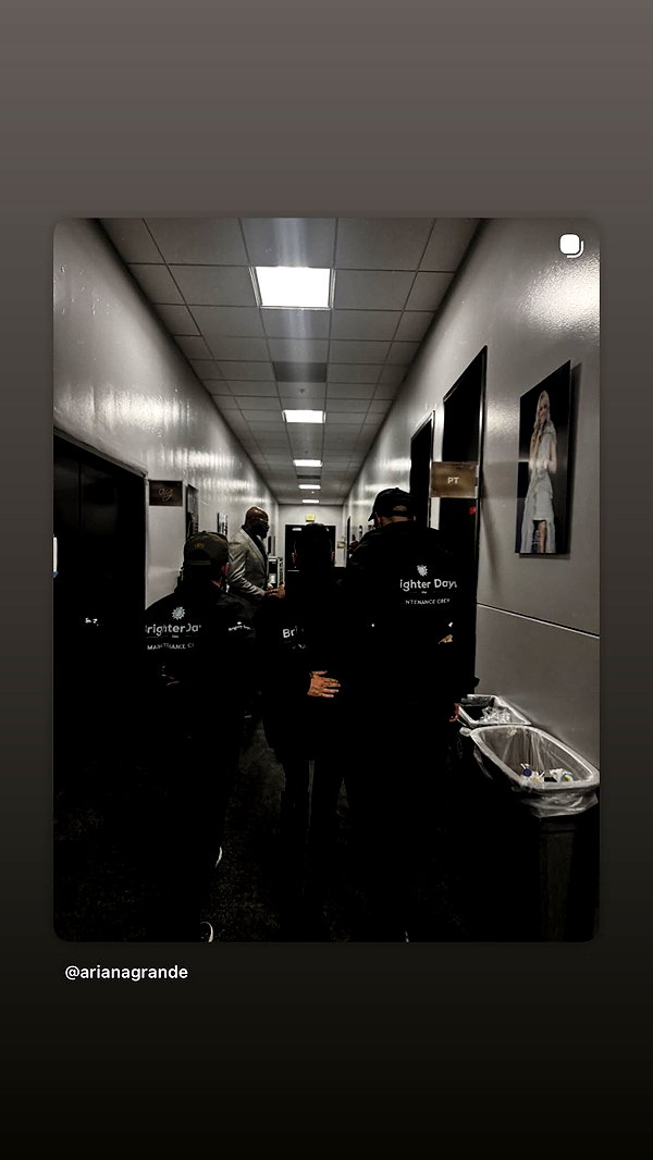 arianagrande instagram image archive image