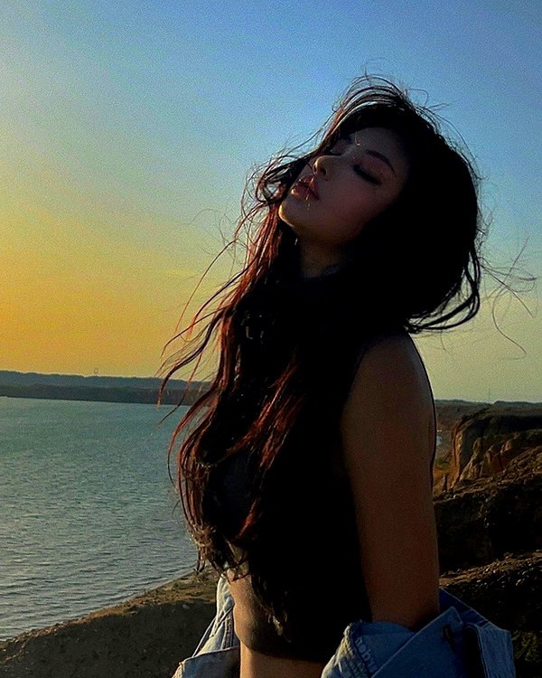 ll.lu1s instagram image archive image