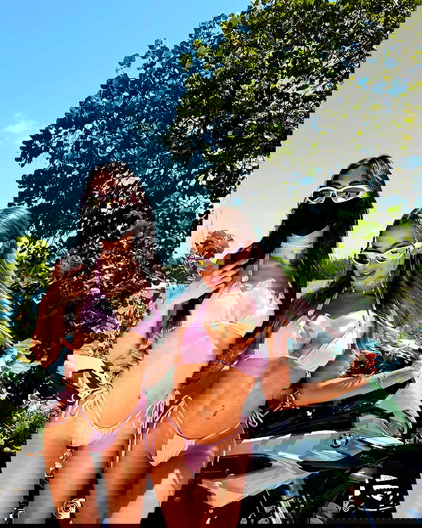 itshayleydavies itshayleydavies archive image