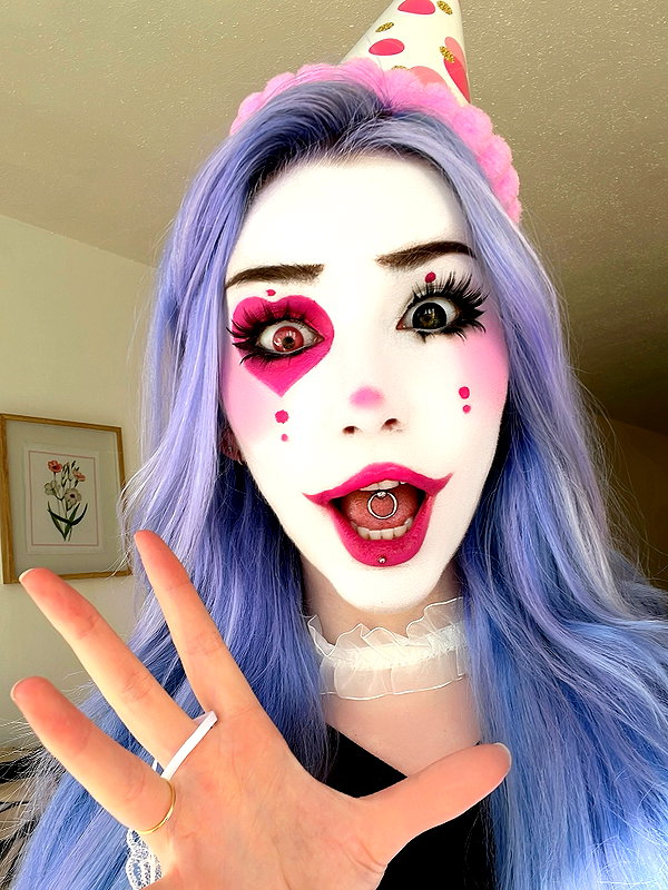 danielle.mercedie instagram image archive image