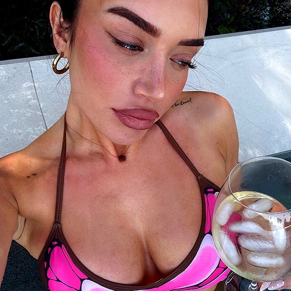 staskaranikolaou instagram image archive image