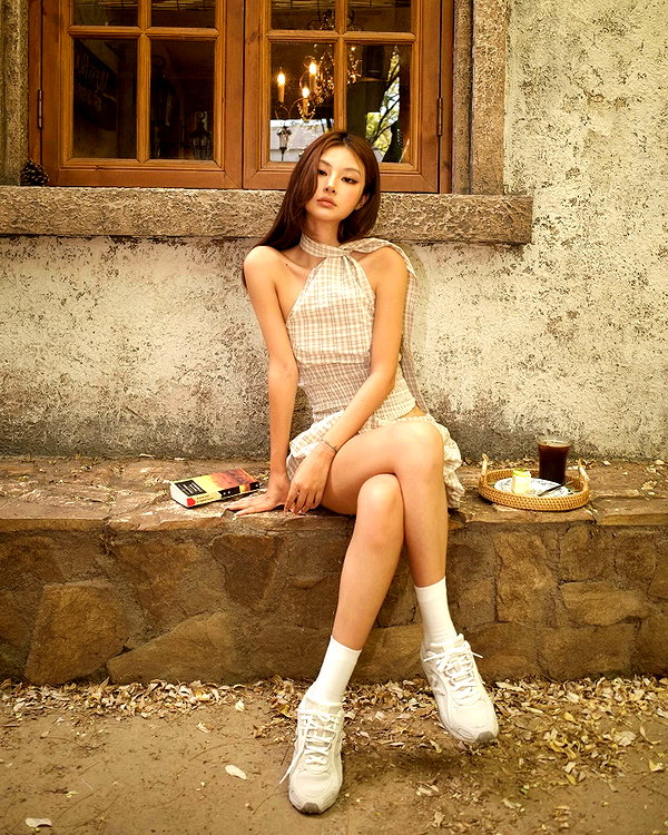 ll.lu1s instagram image archive image