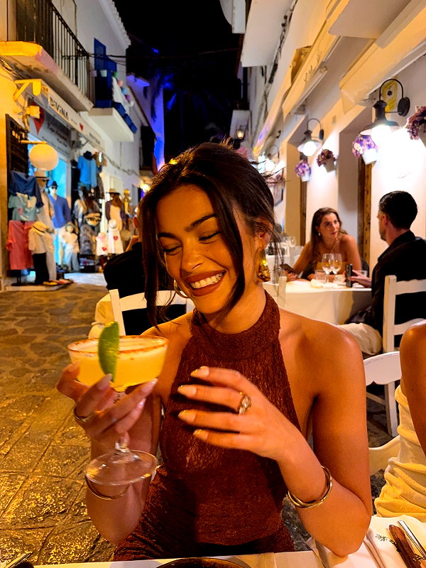 oliviaphillipps instagram image archive image