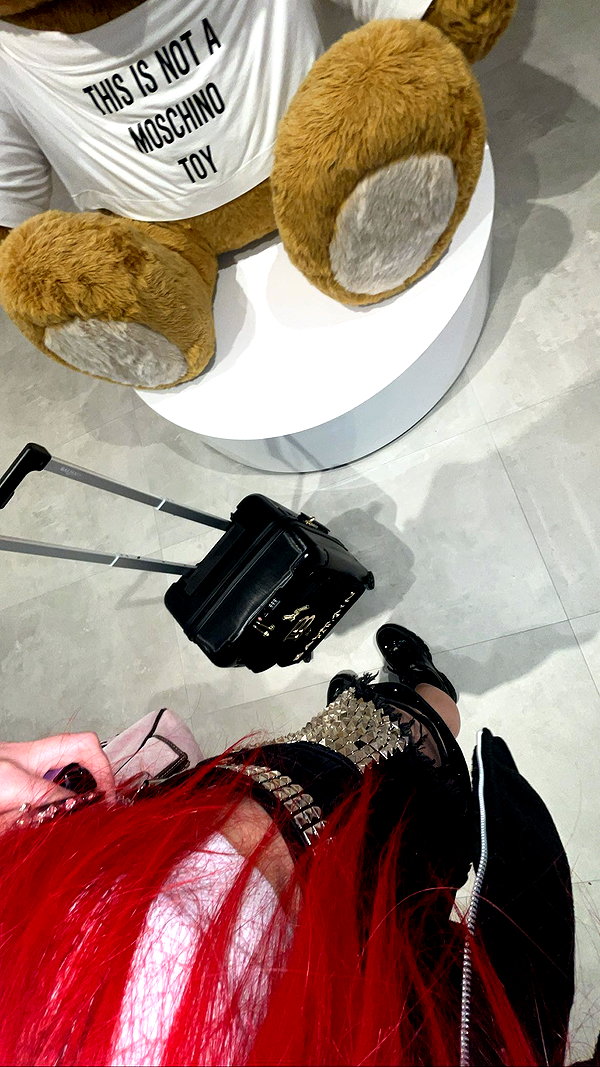 vik4au instagram image archive image