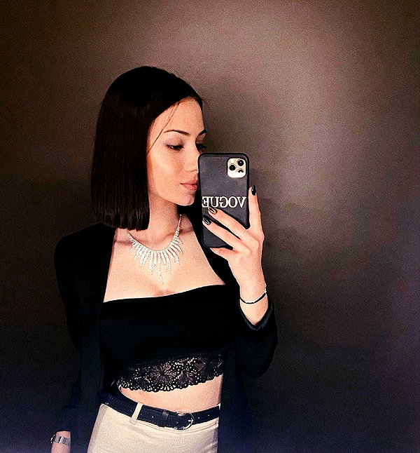 marii.a_v instagram image archive image