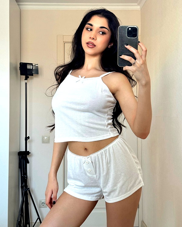 owlydiaa instagram image archive image