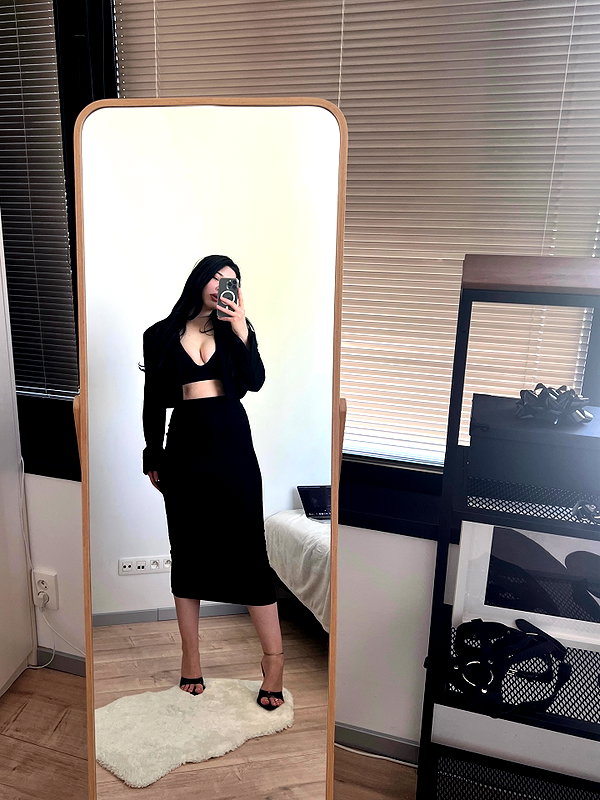 itsannaxvee instagram image archive image