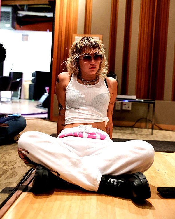 mileycyrus instagram image archive image