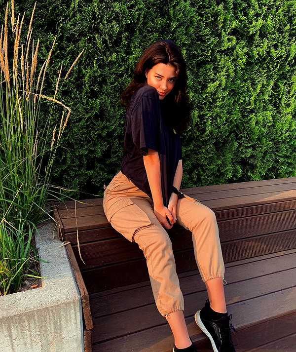 vanessa.rhd instagram image archive image