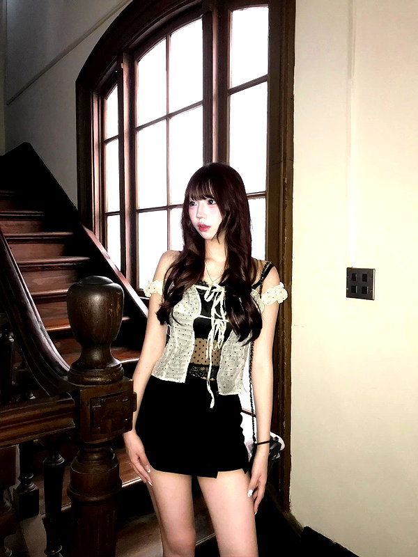 e.11lie archive image