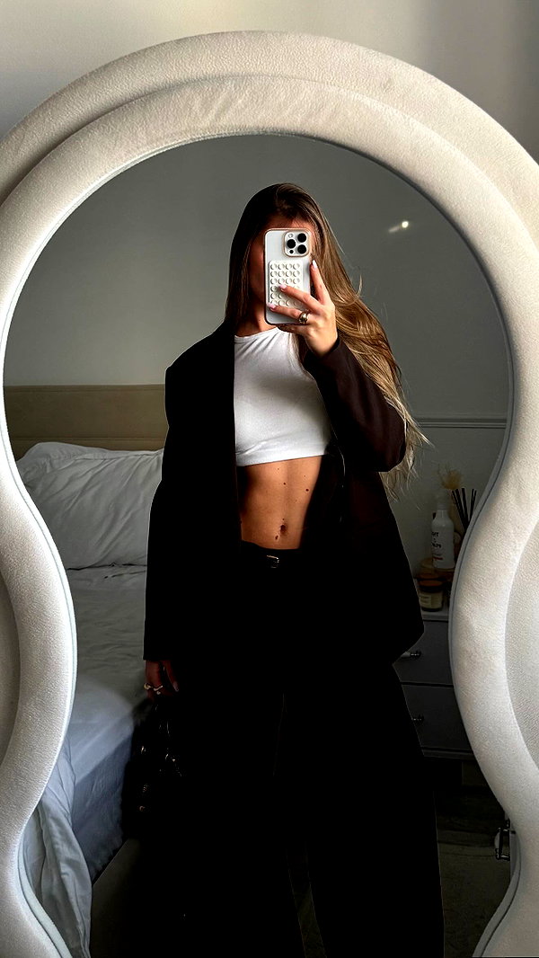daniella_zeldis instagram image archive image