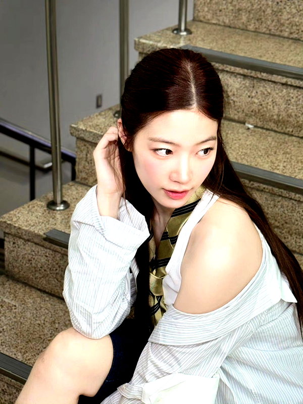zuhazana instagram image archive image