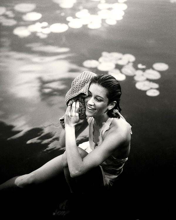 reneeebeller instagram image archive image
