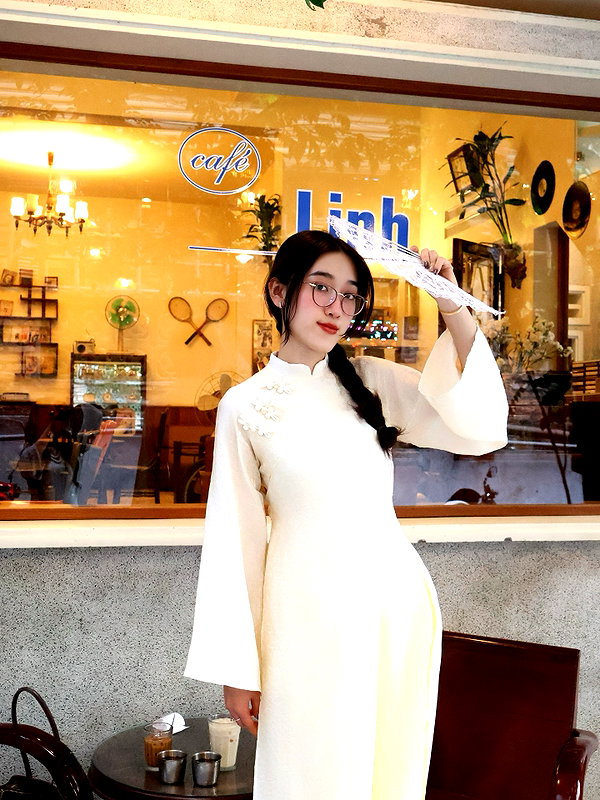 lyhythuedoxinh instagram image archive image