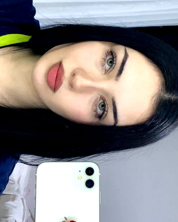 baddiesessence instagram image archive image