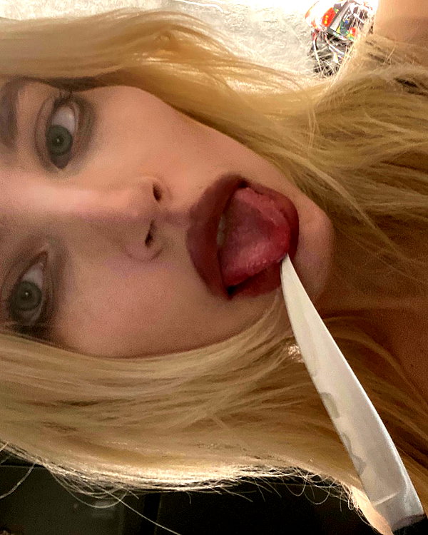 anya4everr instagram image archive image